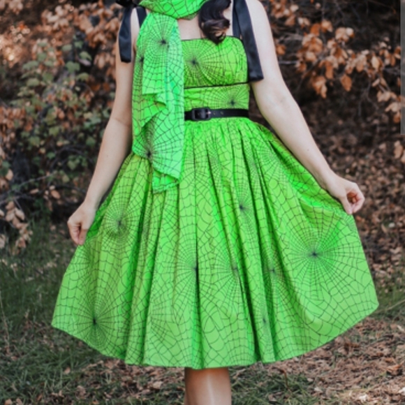 Green Spider Web Vixen By Micheline Pitt Dress - Picture 1 of 6
